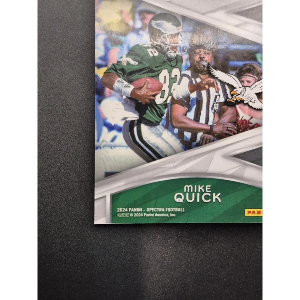 2024 Panini Spectra Mike Quick #SIG-MQK‎ Silver Prizm Autograph /199 (AU) Eagles